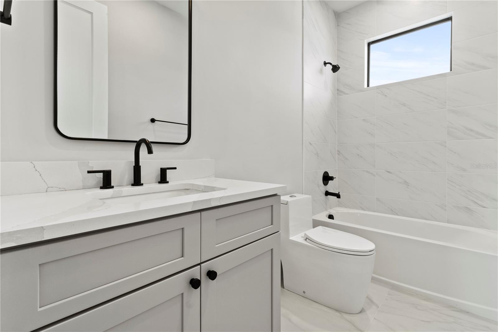 407 CALHOUN Pl ORLANDO, FL 32801