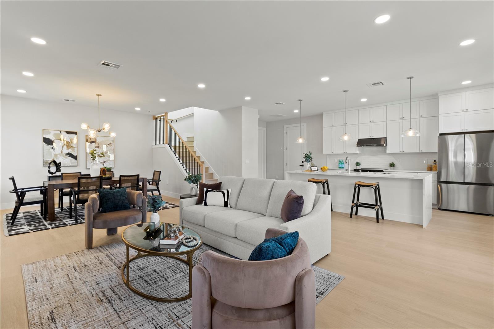 407 CALHOUN Pl ORLANDO, FL 32801