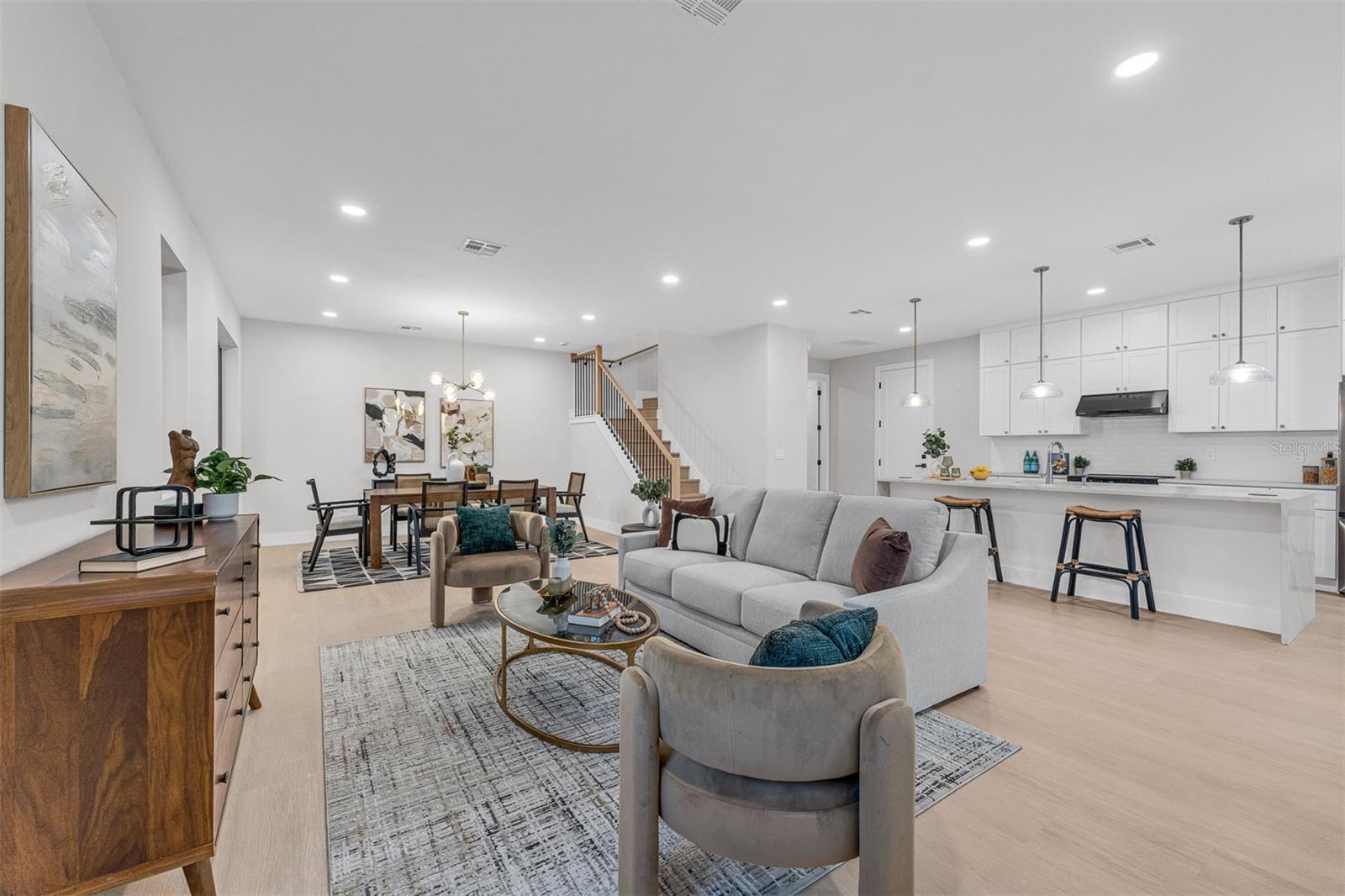 407 CALHOUN Pl ORLANDO, FL 32801