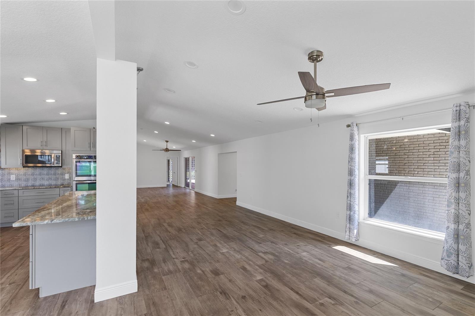 2501 REEF Ct ORLANDO, FL 32805