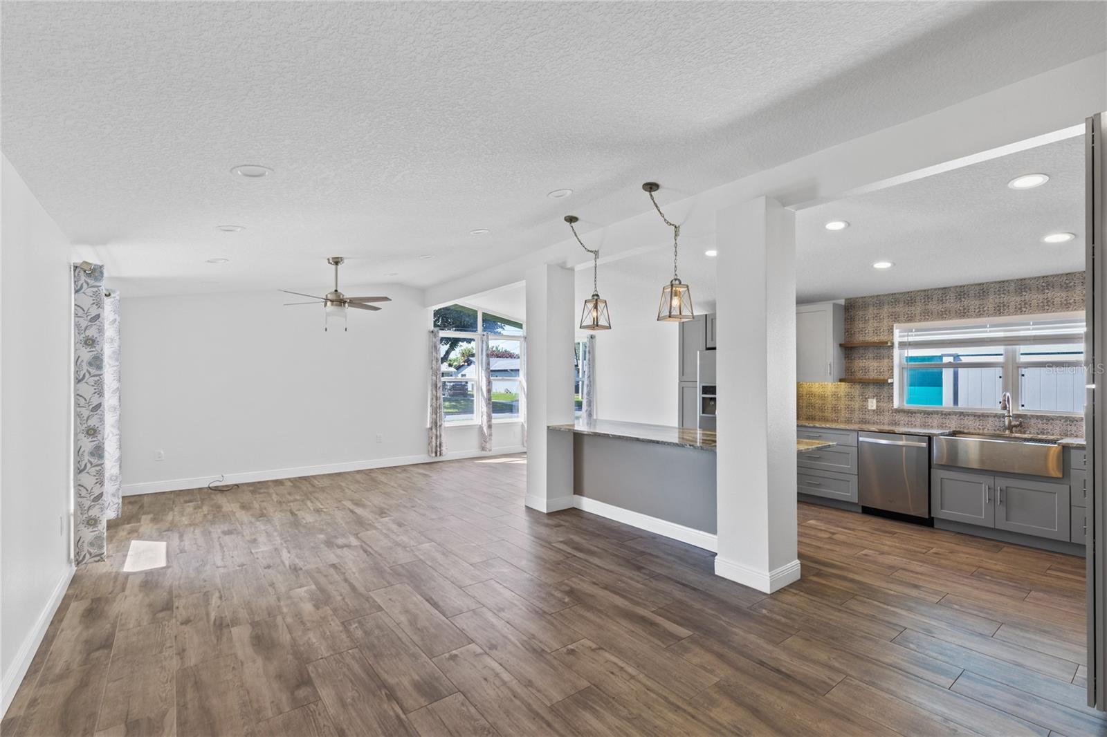 2501 REEF Ct ORLANDO, FL 32805
