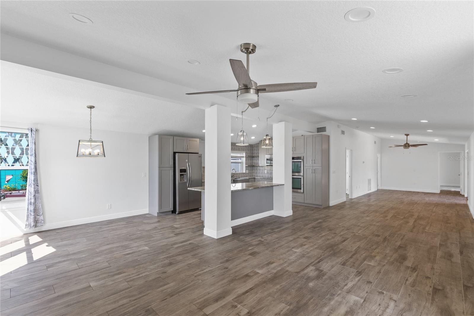 2501 REEF Ct ORLANDO, FL 32805