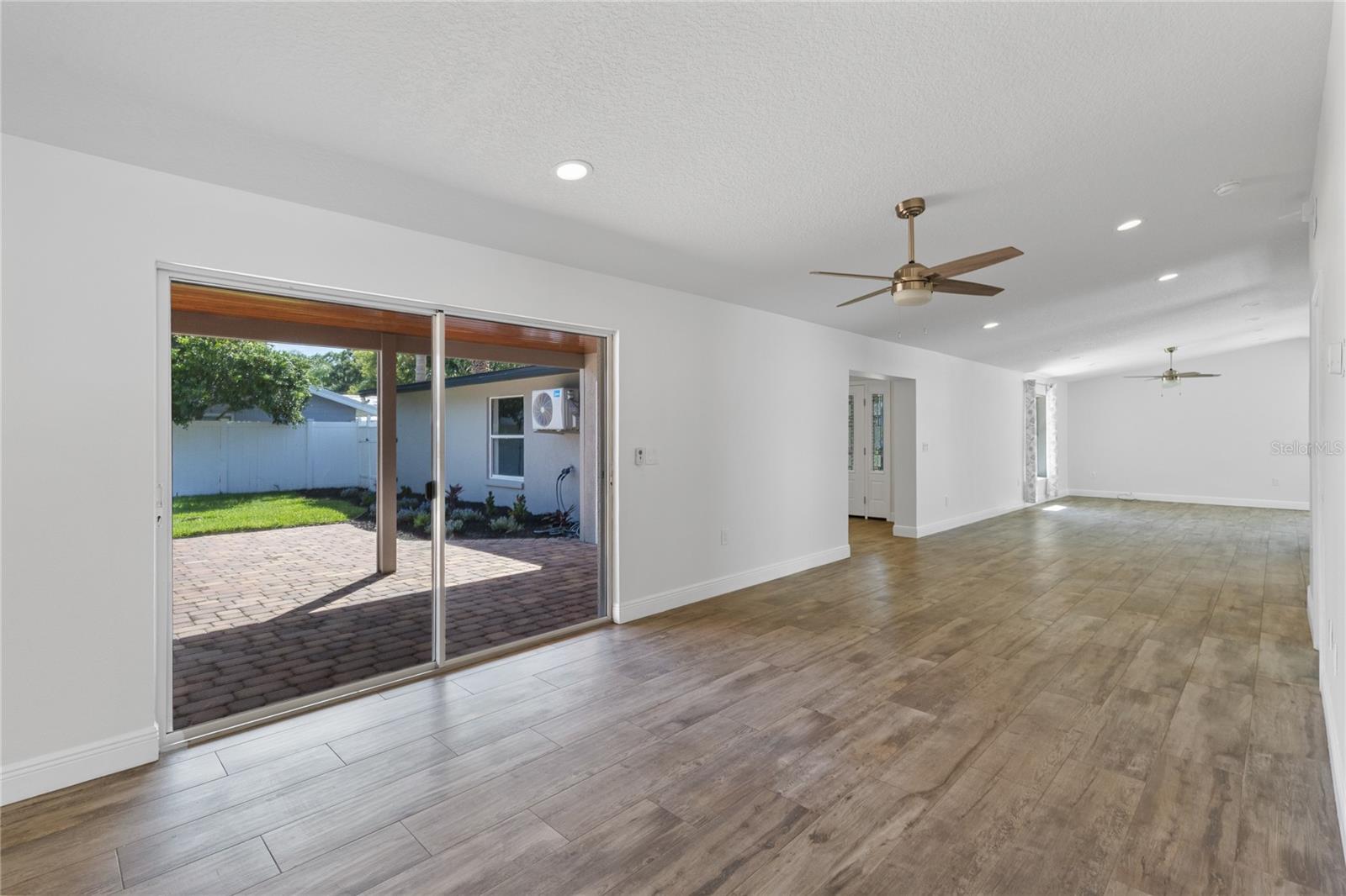 2501 REEF Ct ORLANDO, FL 32805