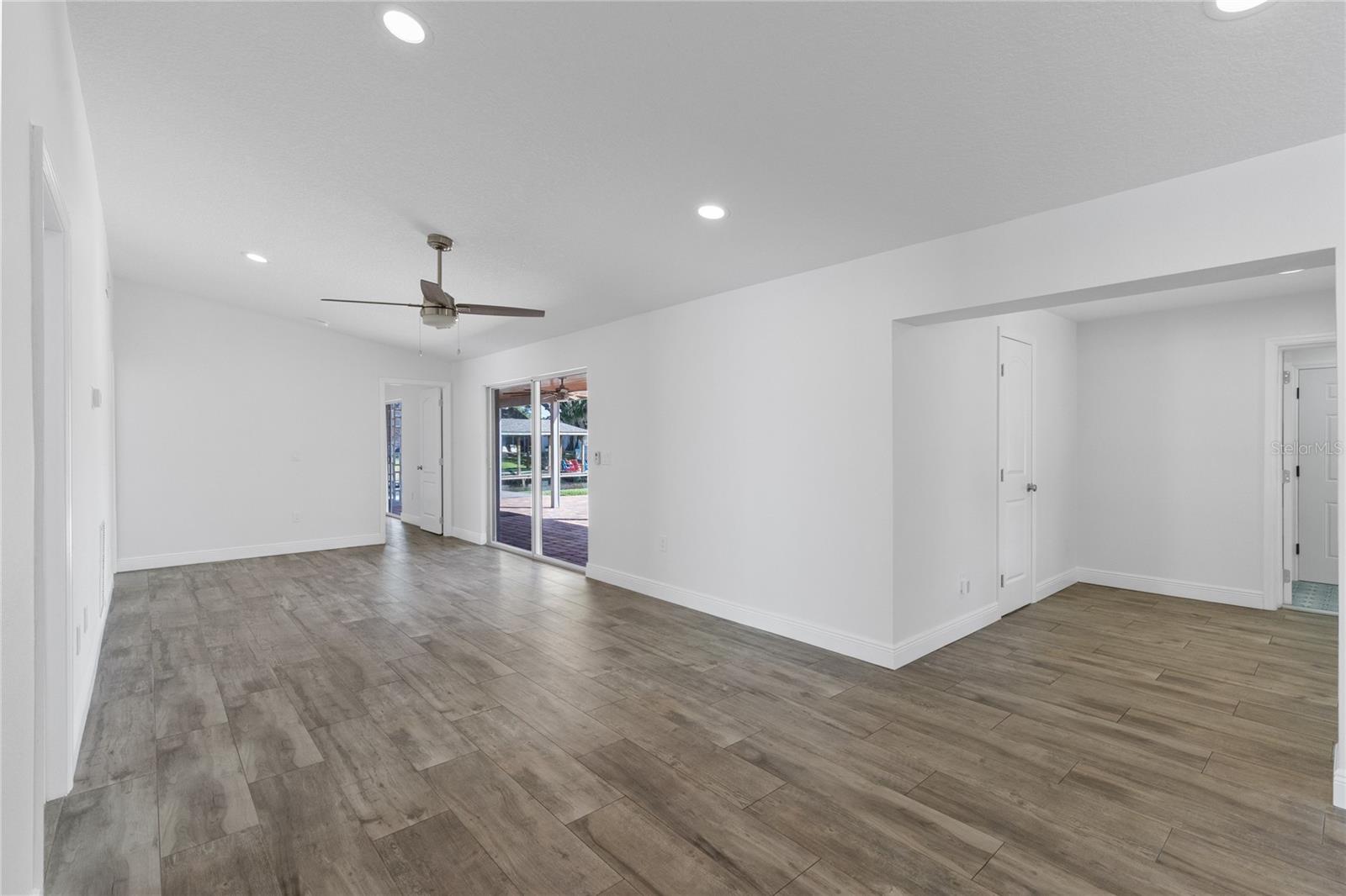 2501 REEF Ct ORLANDO, FL 32805