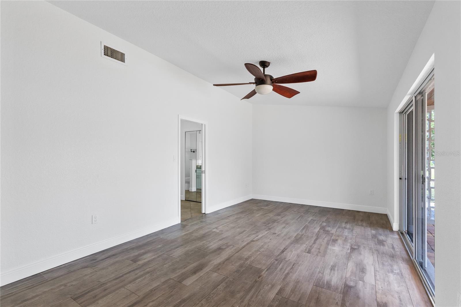 2501 REEF Ct ORLANDO, FL 32805
