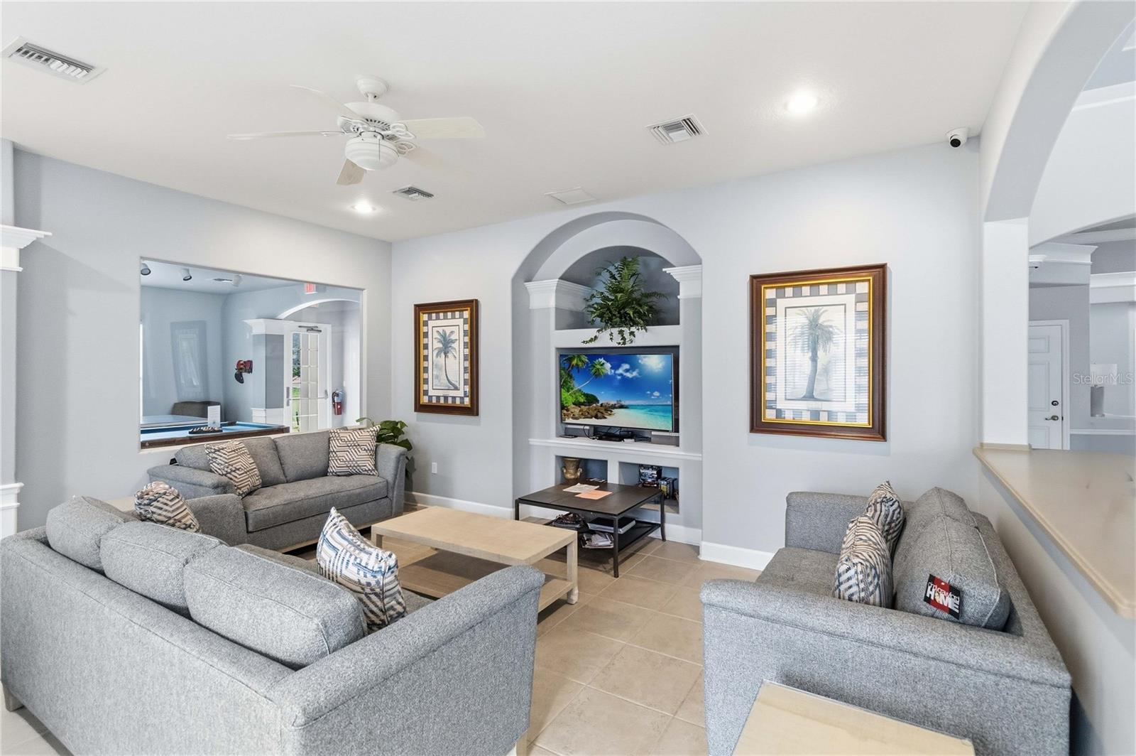 3196 HANGING MOSS Cir KISSIMMEE, FL 34741