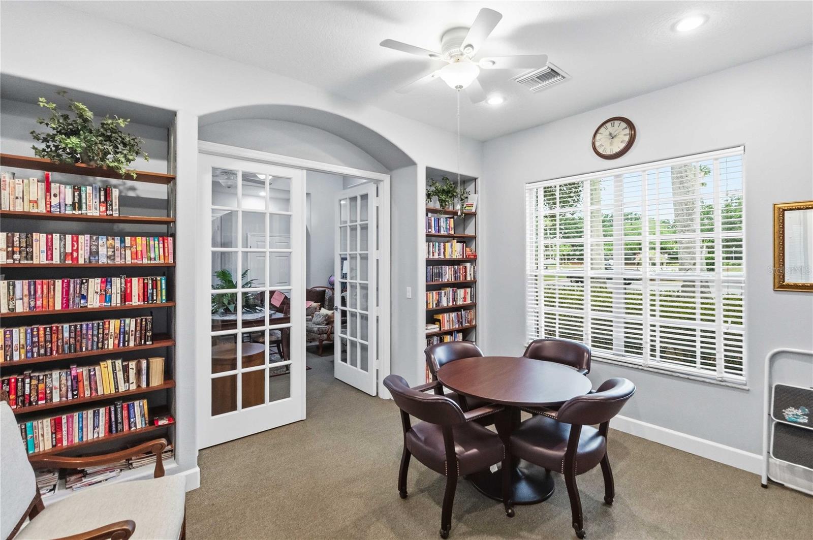 3196 HANGING MOSS Cir KISSIMMEE, FL 34741
