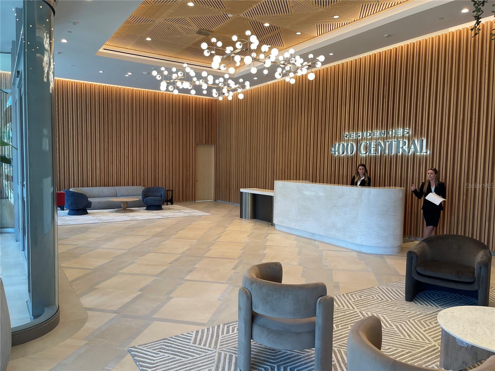 400 CENTRAL Ave #1804 ST PETERSBURG, FL 33701