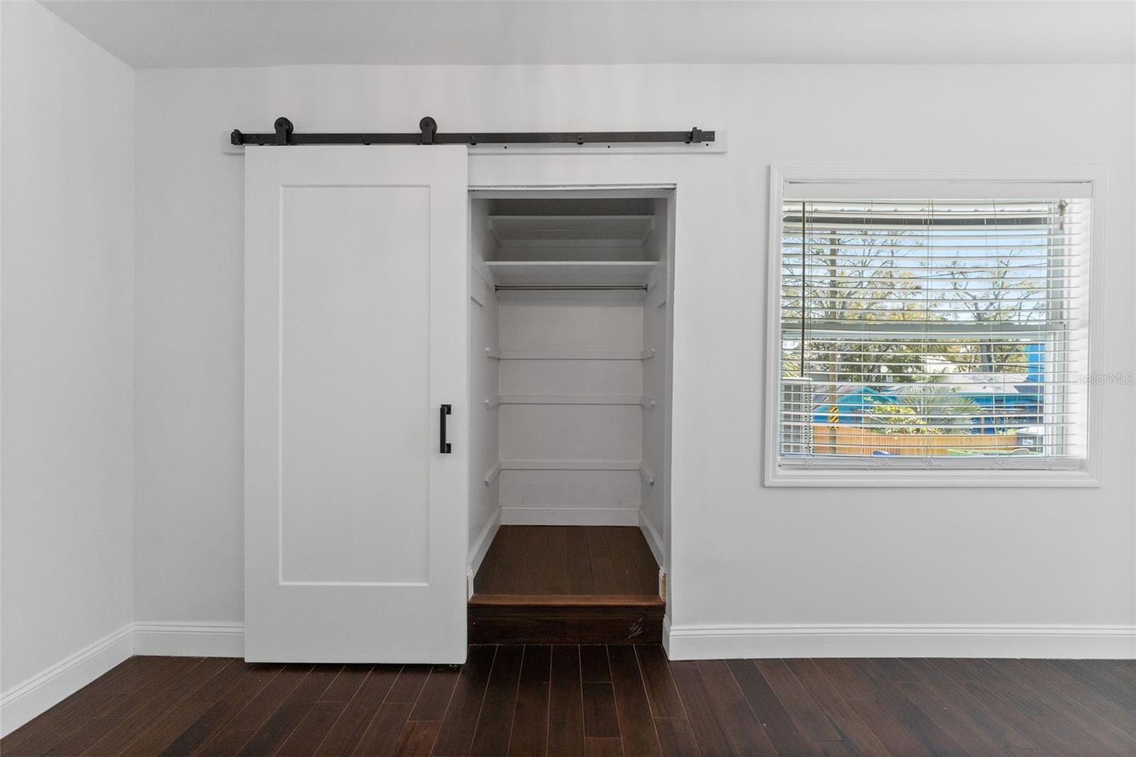 222 11TH Ave ST PETERSBURG, FL 33701