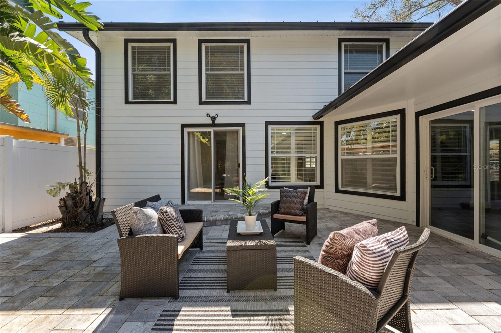 222 11TH Ave ST PETERSBURG, FL 33701