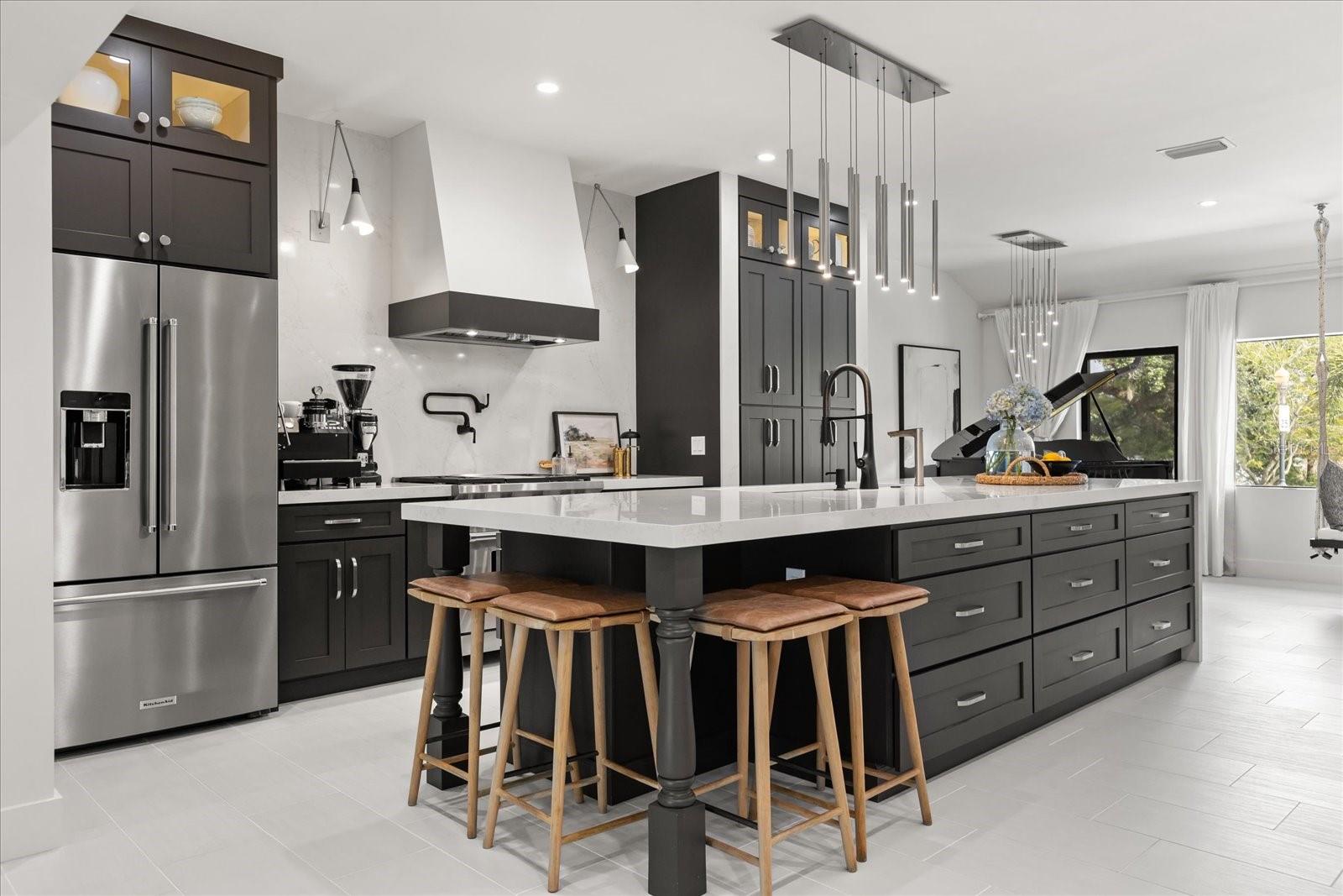 730 Lk DAVIS Dr ORLANDO, FL 32806