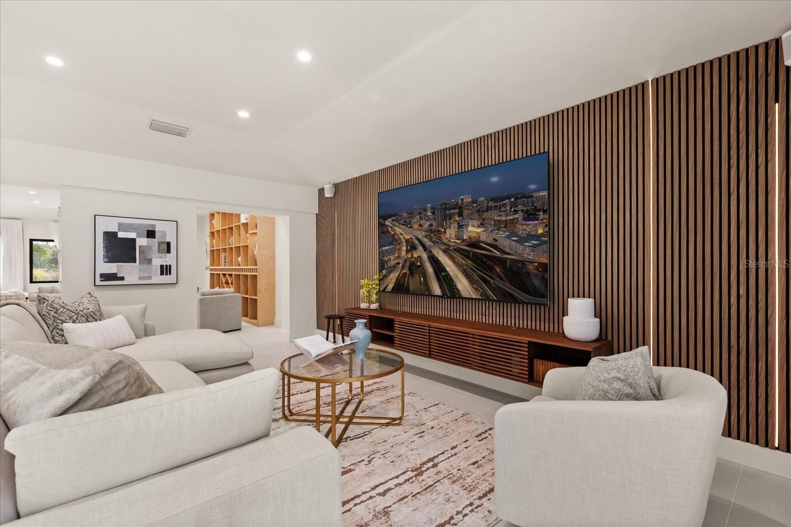 730 Lk DAVIS Dr ORLANDO, FL 32806