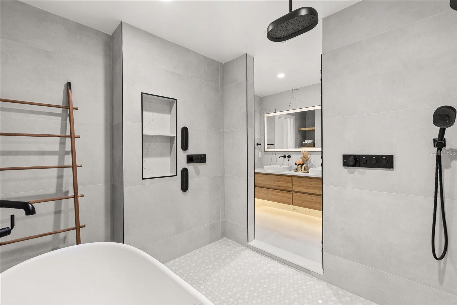 730 Lk DAVIS Dr ORLANDO, FL 32806