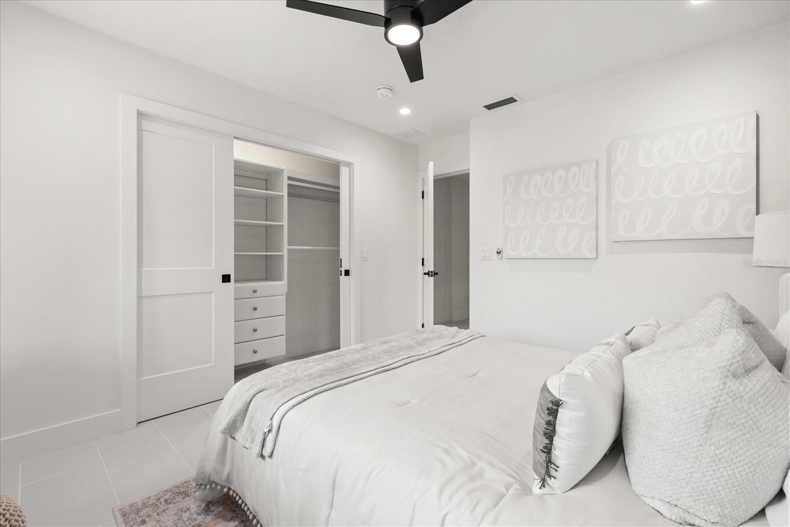 730 Lk DAVIS Dr ORLANDO, FL 32806