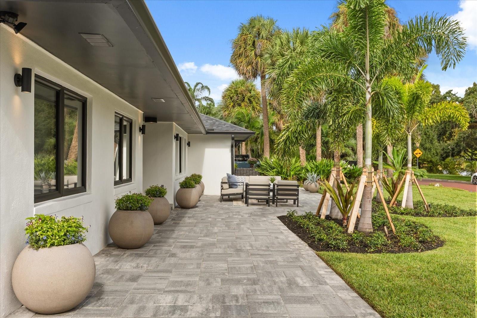 730 Lk DAVIS Dr ORLANDO, FL 32806