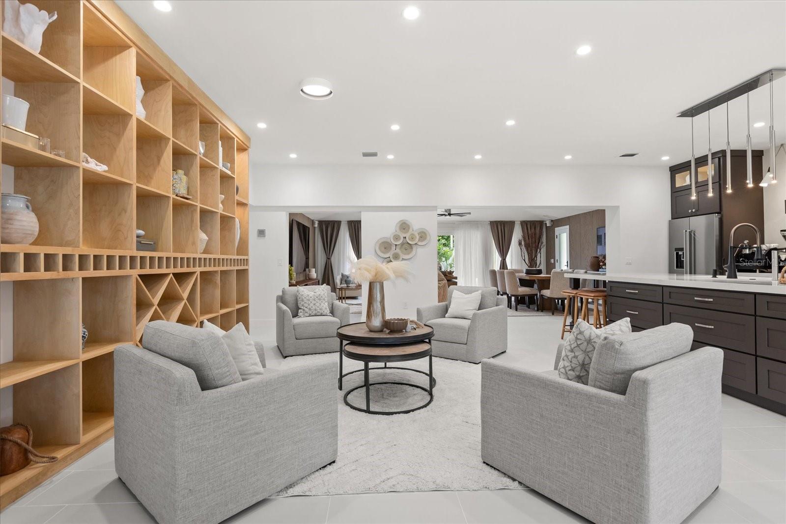 730 Lk DAVIS Dr ORLANDO, FL 32806