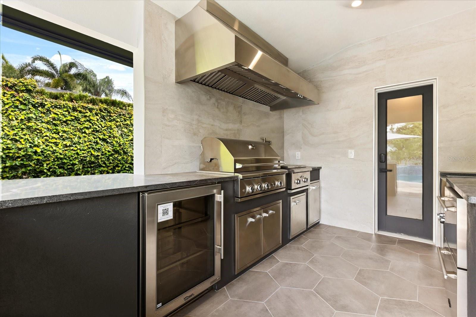 730 Lk DAVIS Dr ORLANDO, FL 32806