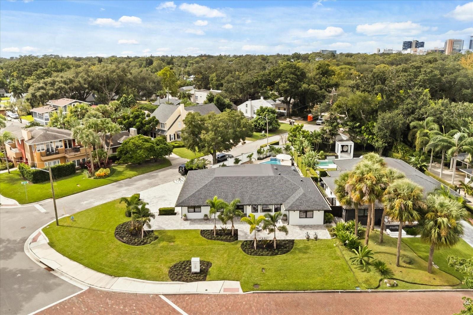 730 Lk DAVIS Dr ORLANDO, FL 32806