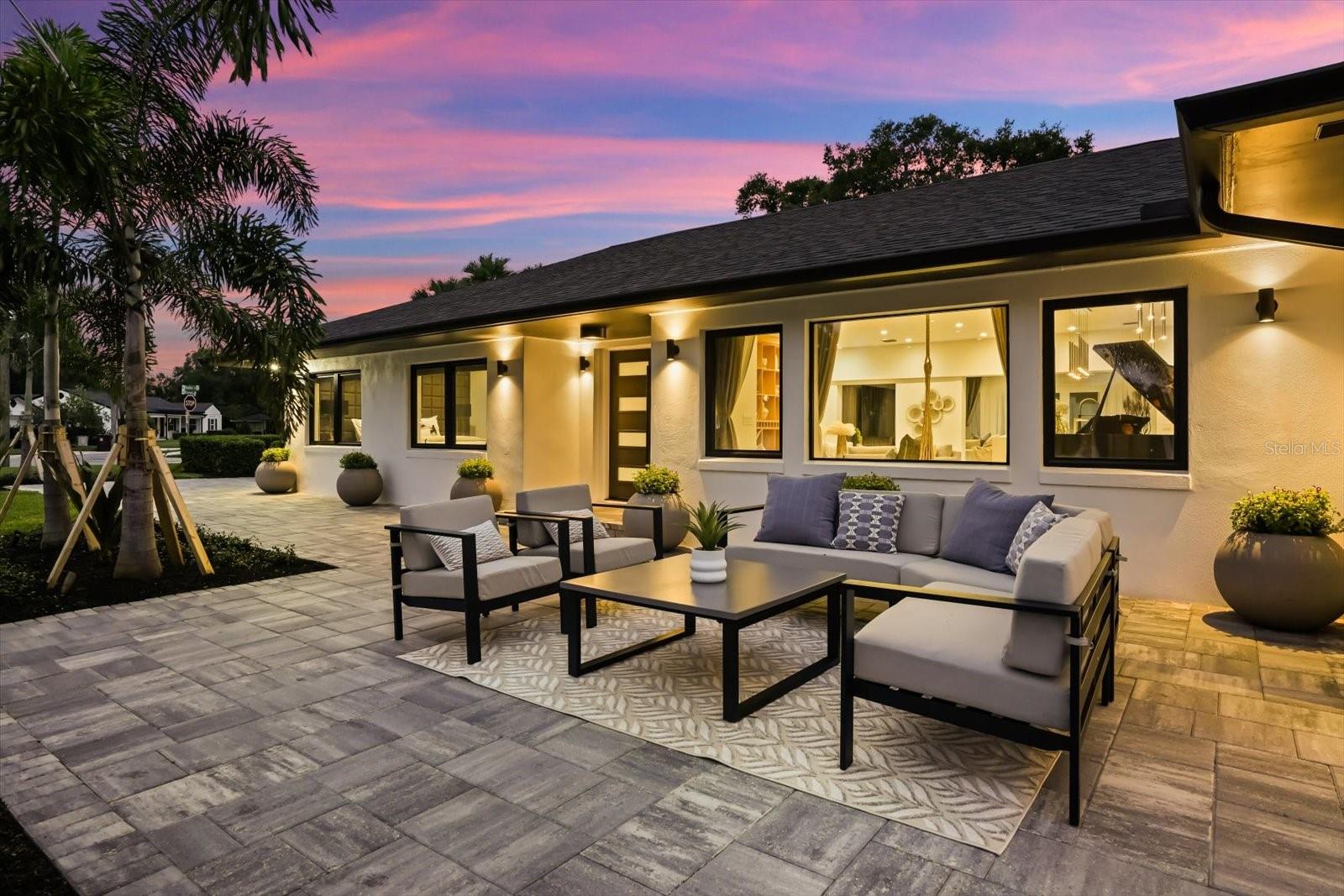 730 Lk DAVIS Dr ORLANDO, FL 32806