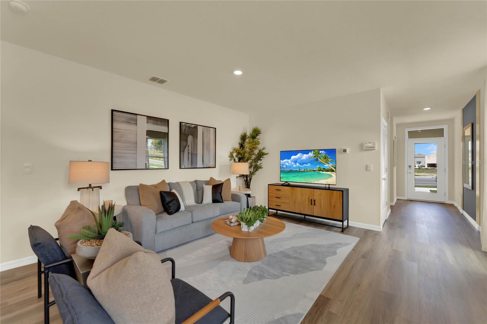 5514 STABLE MATE Dr APOPKA, FL 32712