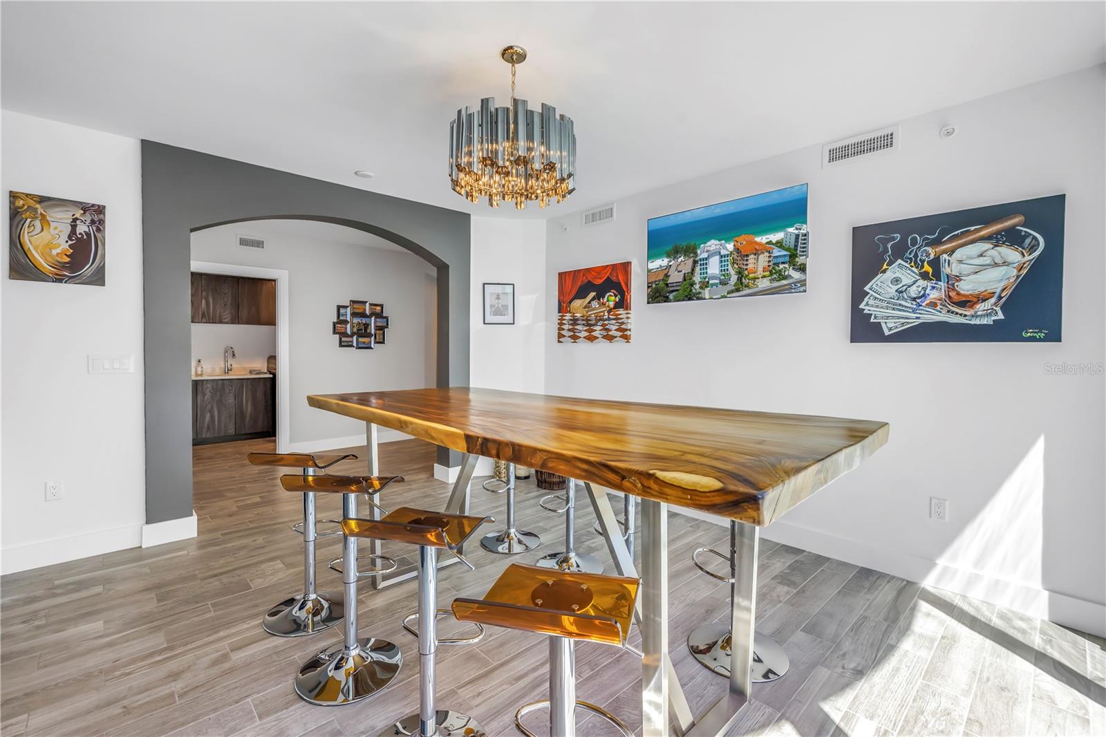 19816 GULF Blvd #201 INDIAN SHORES, FL 33785