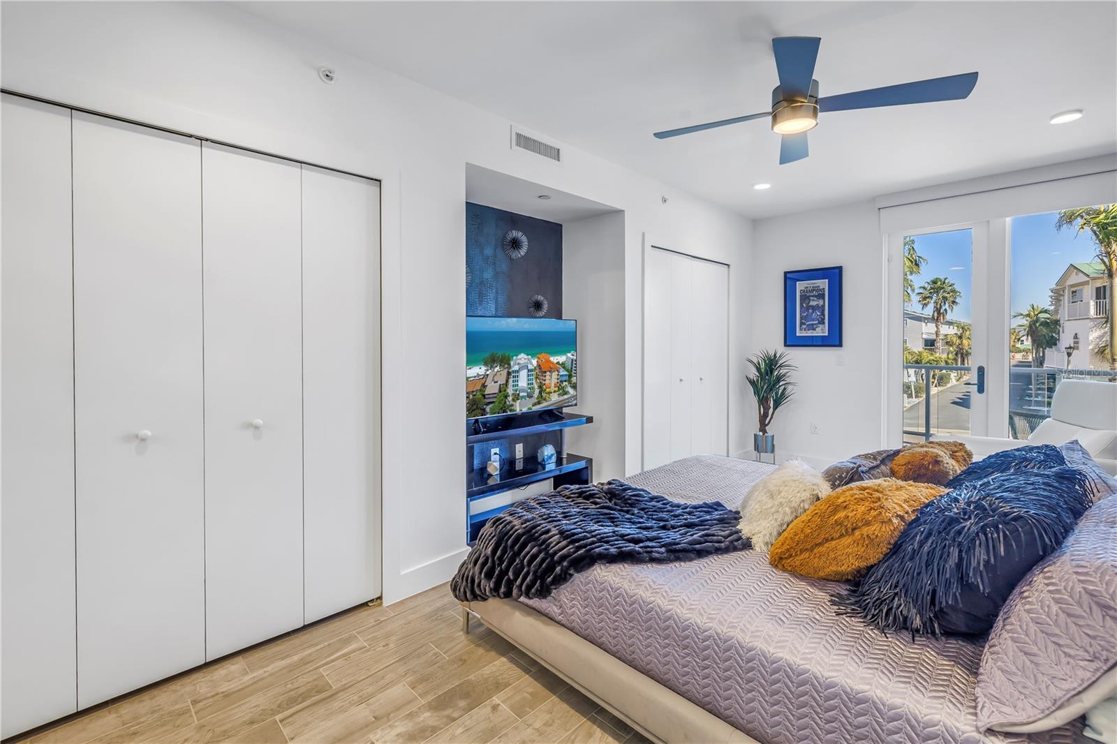 19816 GULF Blvd #201 INDIAN SHORES, FL 33785