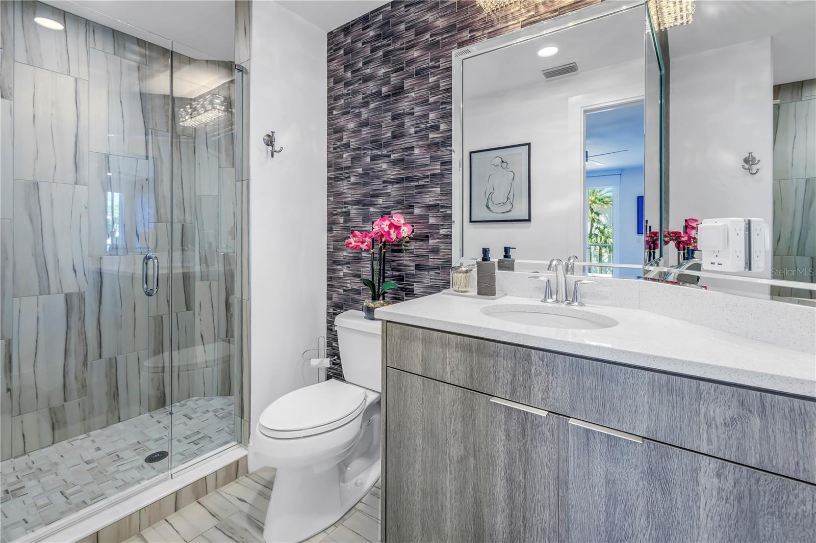 19816 GULF Blvd #201 INDIAN SHORES, FL 33785