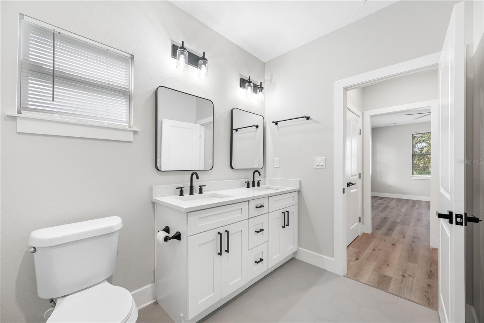 2738 16TH Ave ST PETERSBURG, FL 33713