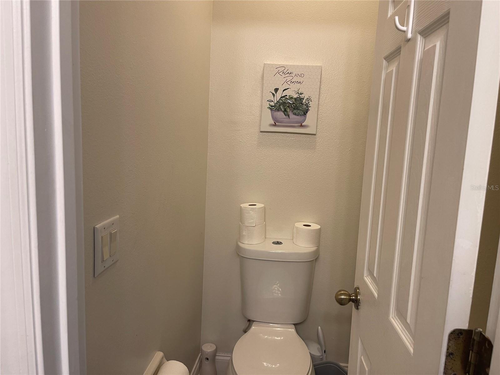 2024 CYPRESS BAY Blvd KISSIMMEE, FL 34743