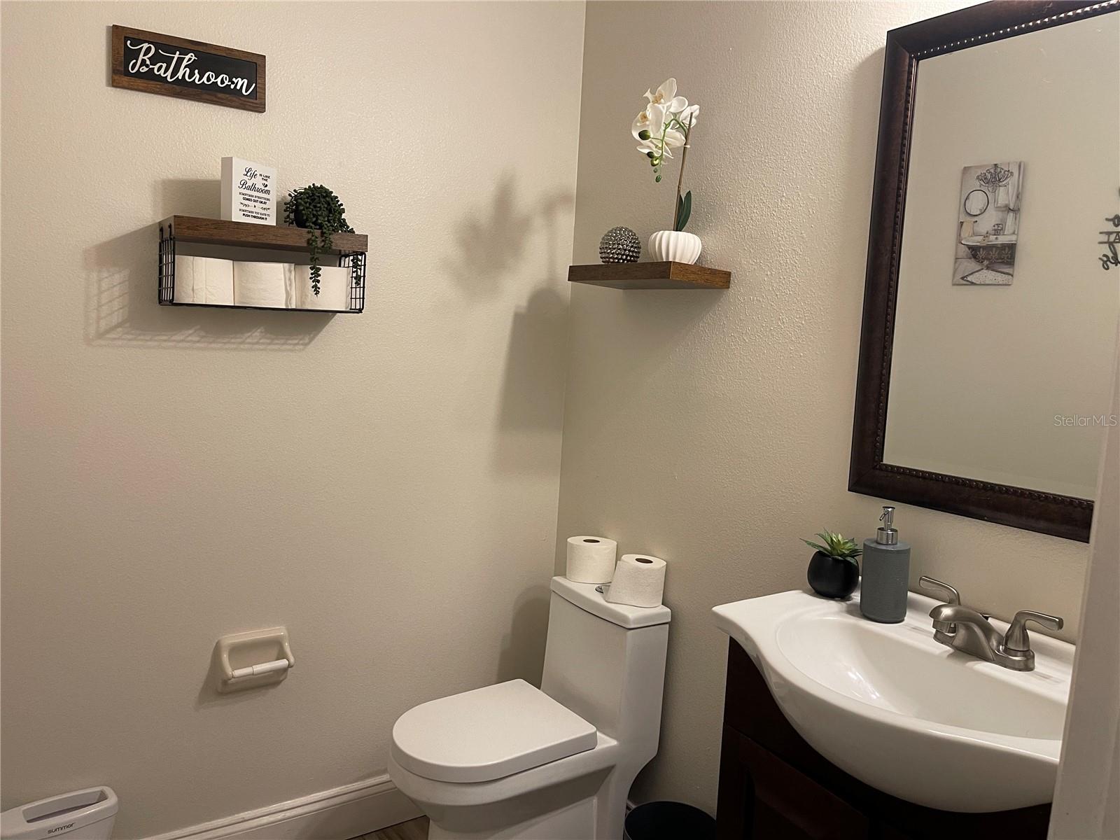 2024 CYPRESS BAY Blvd KISSIMMEE, FL 34743