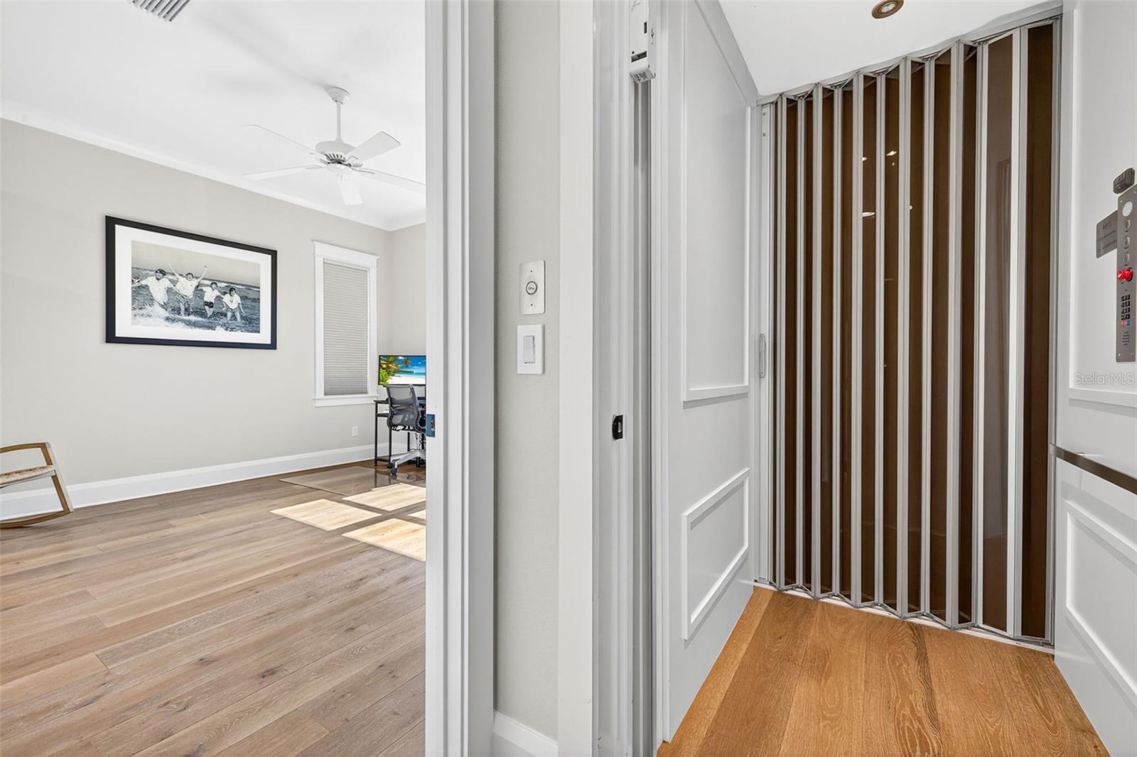 1936 COFFEE POT Blvd ST PETERSBURG, FL 33704