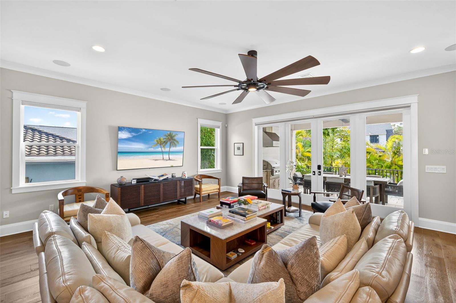 1936 COFFEE POT Blvd ST PETERSBURG, FL 33704