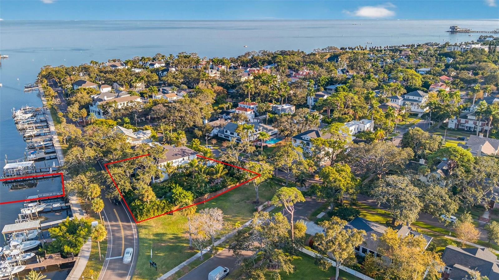 1936 COFFEE POT Blvd ST PETERSBURG, FL 33704