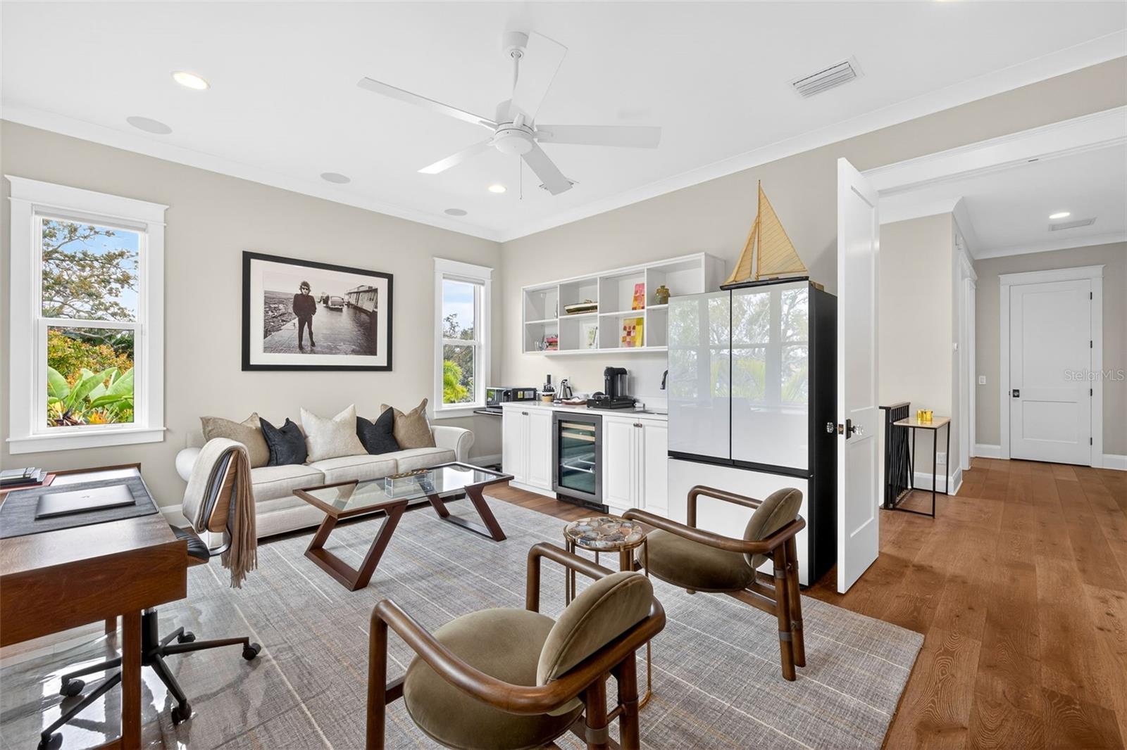 1936 COFFEE POT Blvd ST PETERSBURG, FL 33704