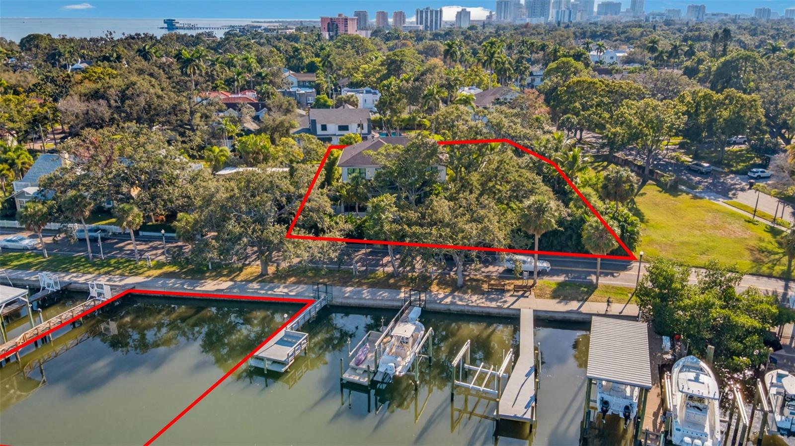 1936 COFFEE POT Blvd ST PETERSBURG, FL 33704