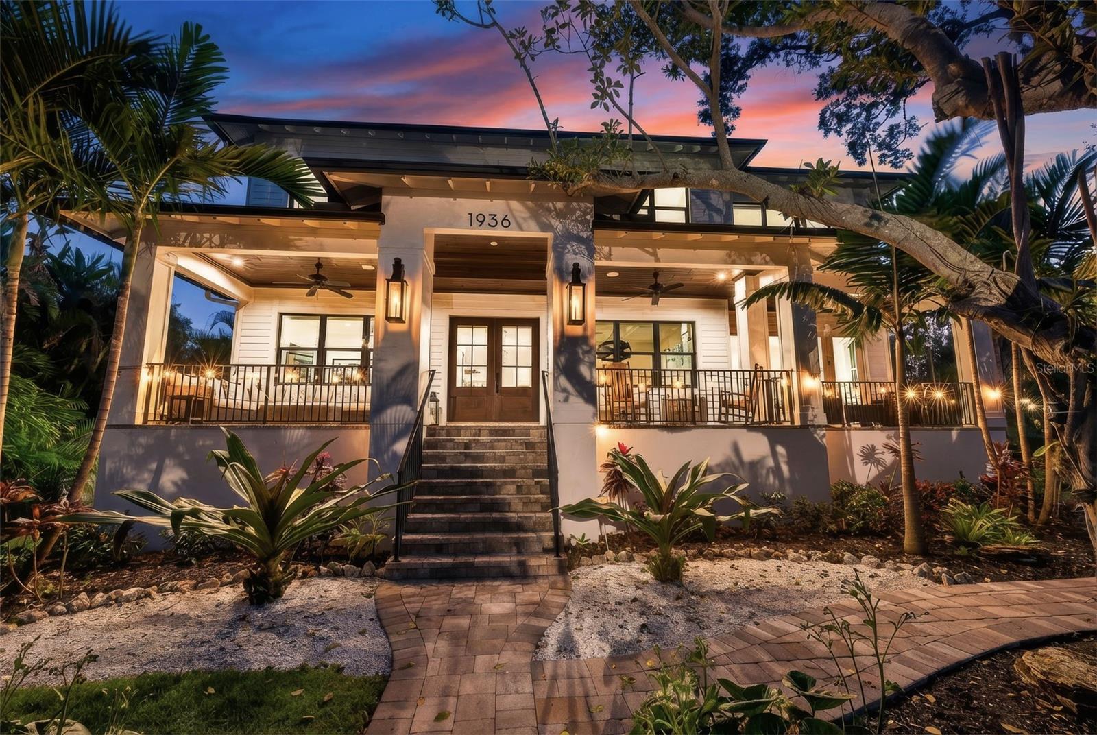 1936 COFFEE POT Blvd ST PETERSBURG, FL 33704