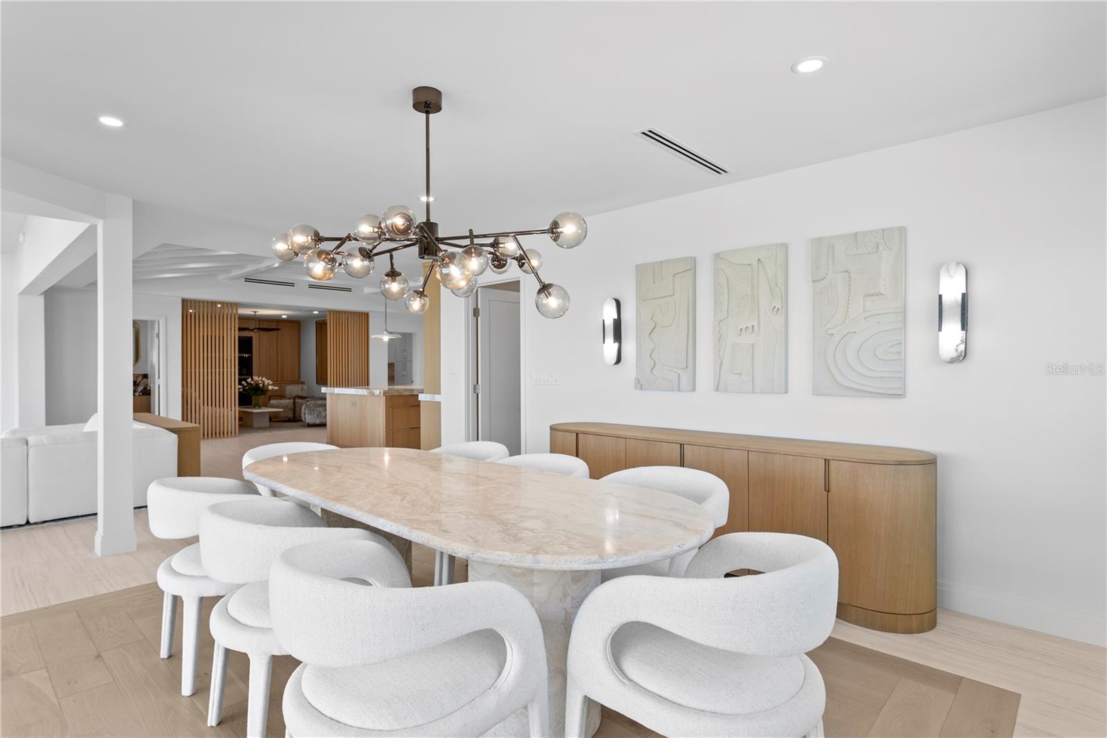 2580 E BAY Isle Dr ST PETERSBURG, FL 33705