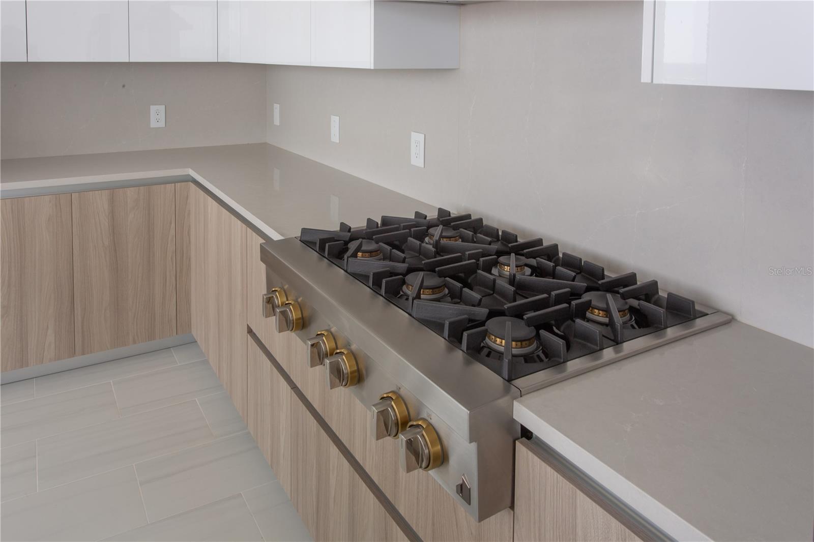 400 CENTRAL Ave #2001 ST PETERSBURG, FL 33701