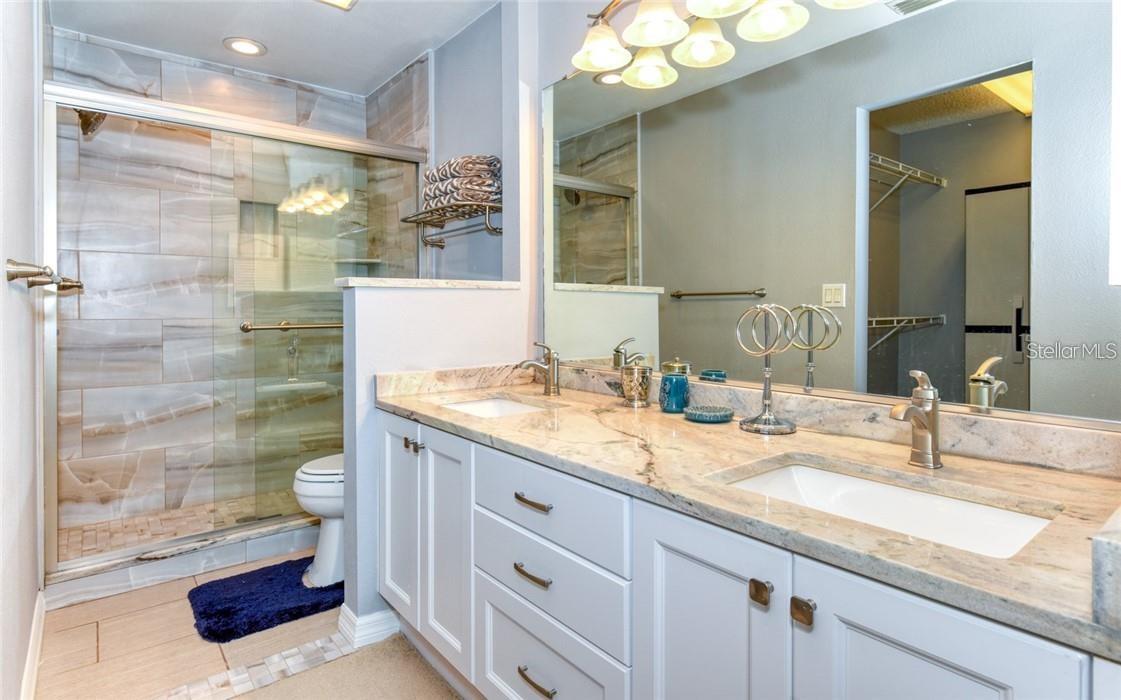 5652 ASHTON Lk Dr #5652 SARASOTA, FL 34231