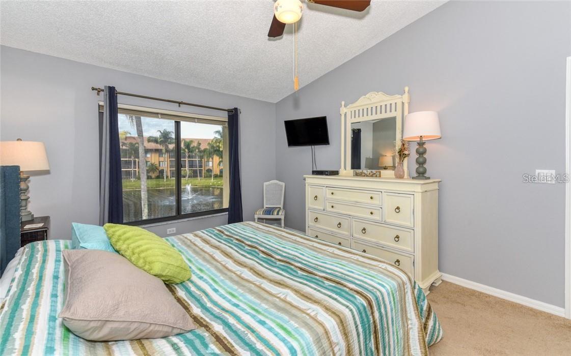 5652 ASHTON Lk Dr #5652 SARASOTA, FL 34231