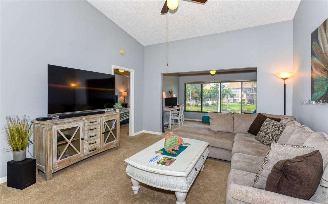 5652 ASHTON Lk Dr #5652 SARASOTA, FL 34231