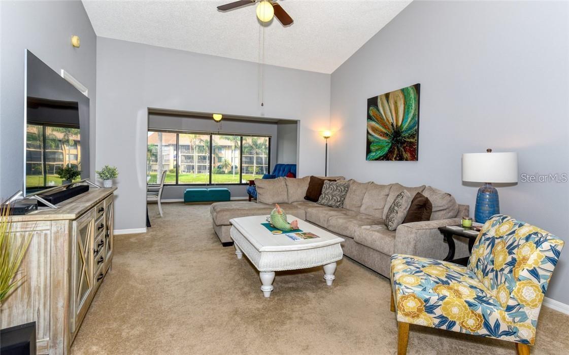 5652 ASHTON Lk Dr #5652 SARASOTA, FL 34231