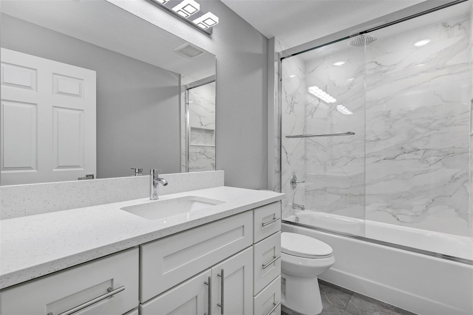 4363 SE 131ST Ln BELLEVIEW, FL 34420