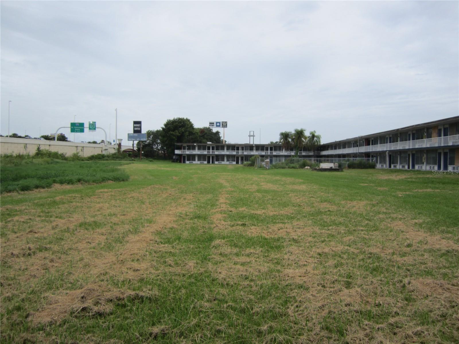 4011 E COLUMBUS Dr TAMPA, FL 33605