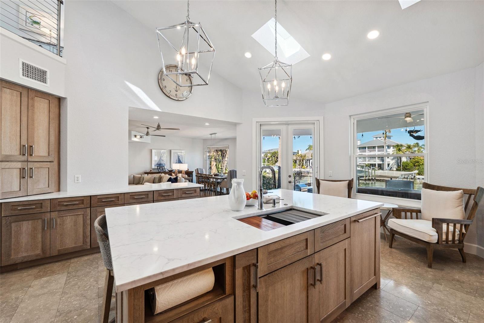 123 8TH St TIERRA VERDE, FL 33715