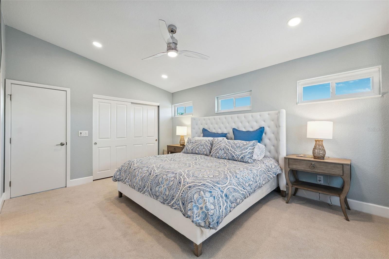 123 8TH St TIERRA VERDE, FL 33715