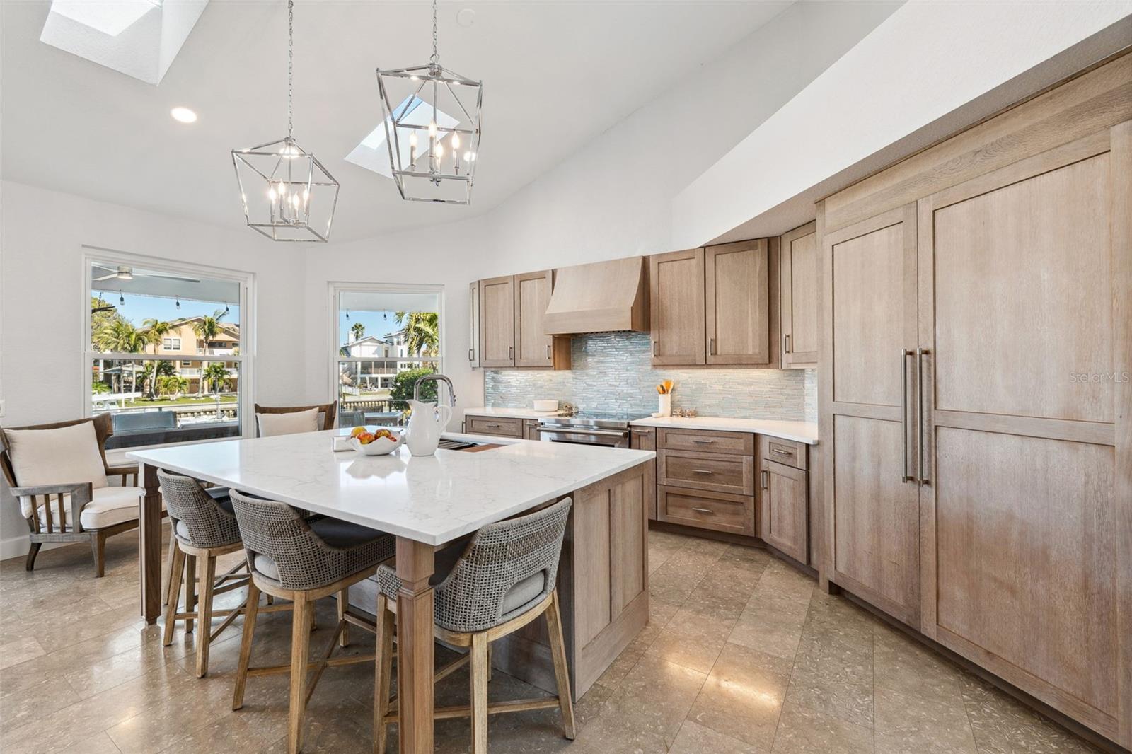 123 8TH St TIERRA VERDE, FL 33715