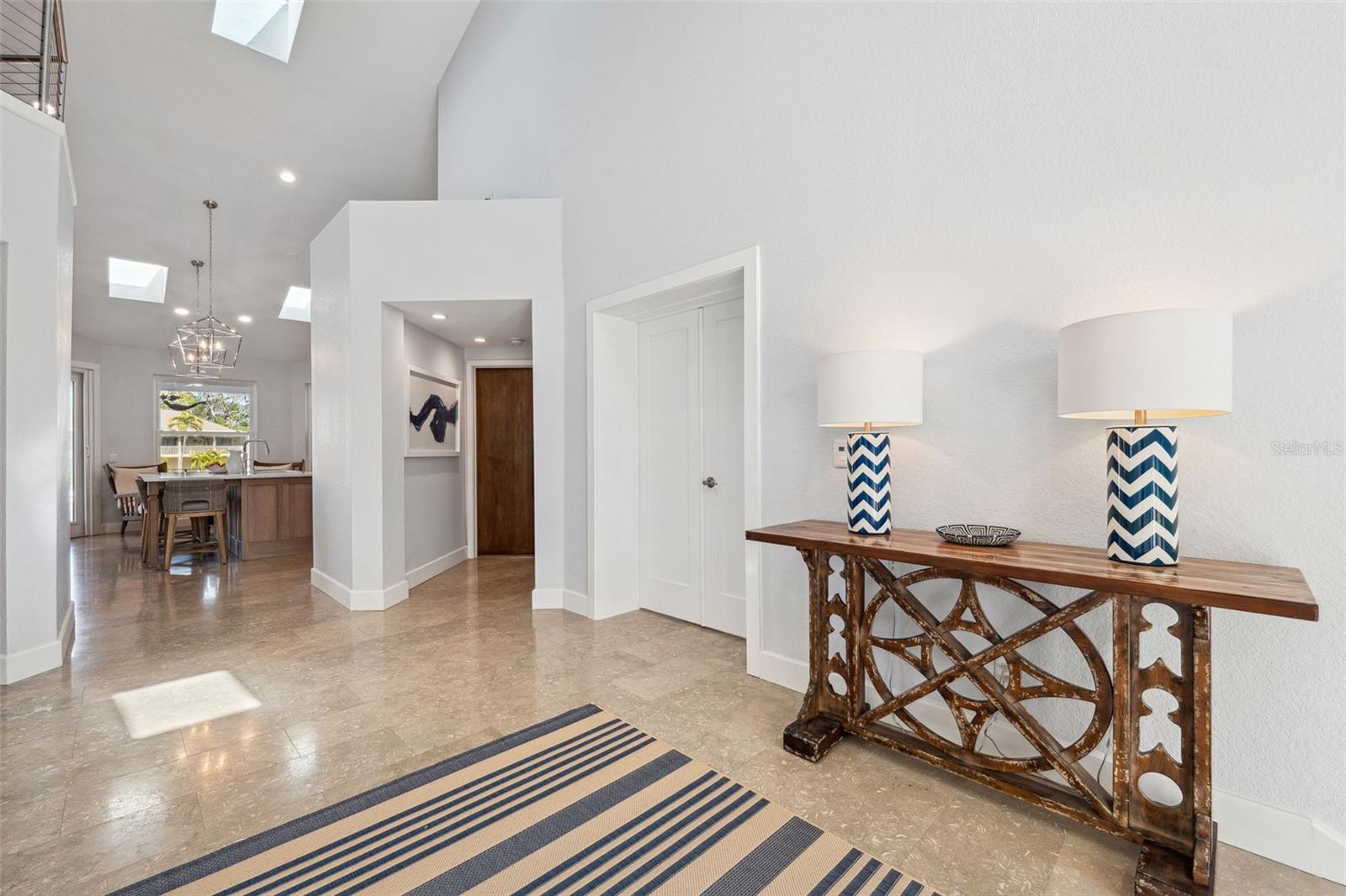 123 8TH St TIERRA VERDE, FL 33715