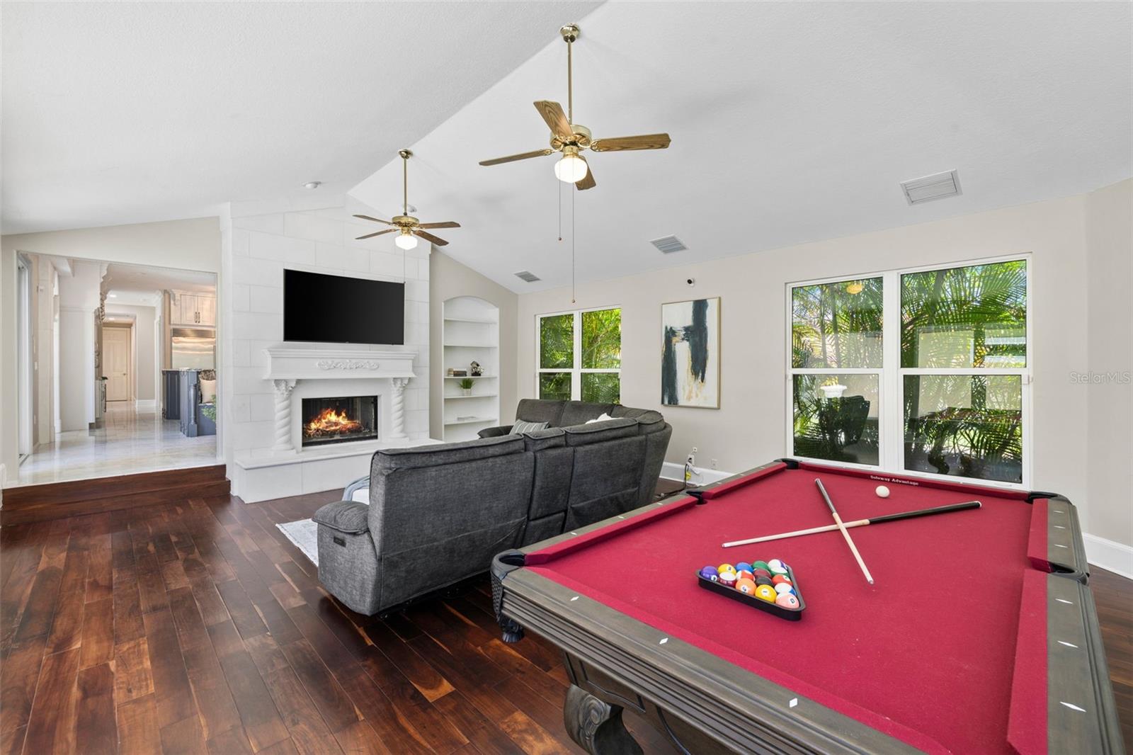 3025 OAKMONT Dr CLEARWATER, FL 33761