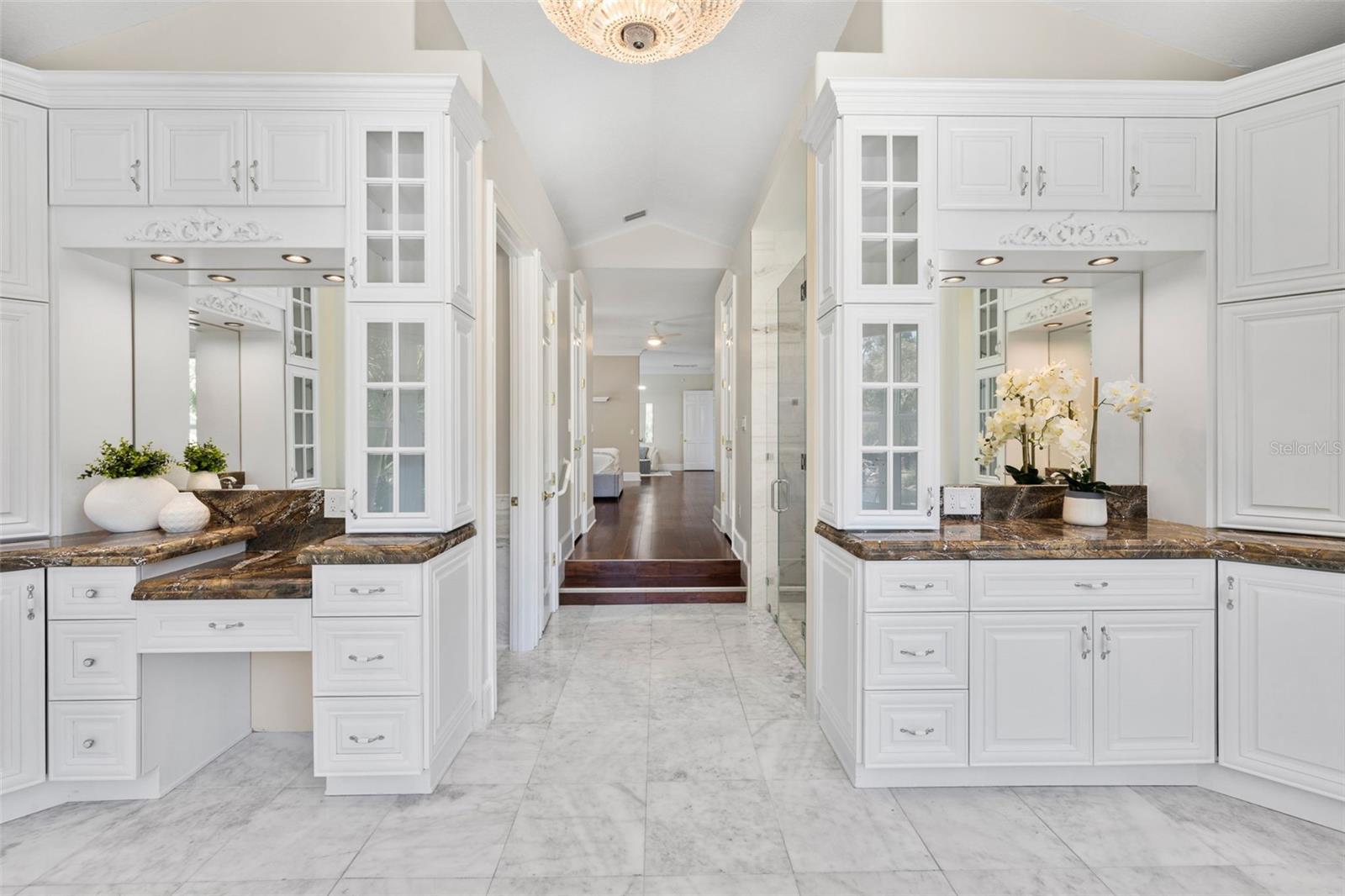 3025 OAKMONT Dr CLEARWATER, FL 33761